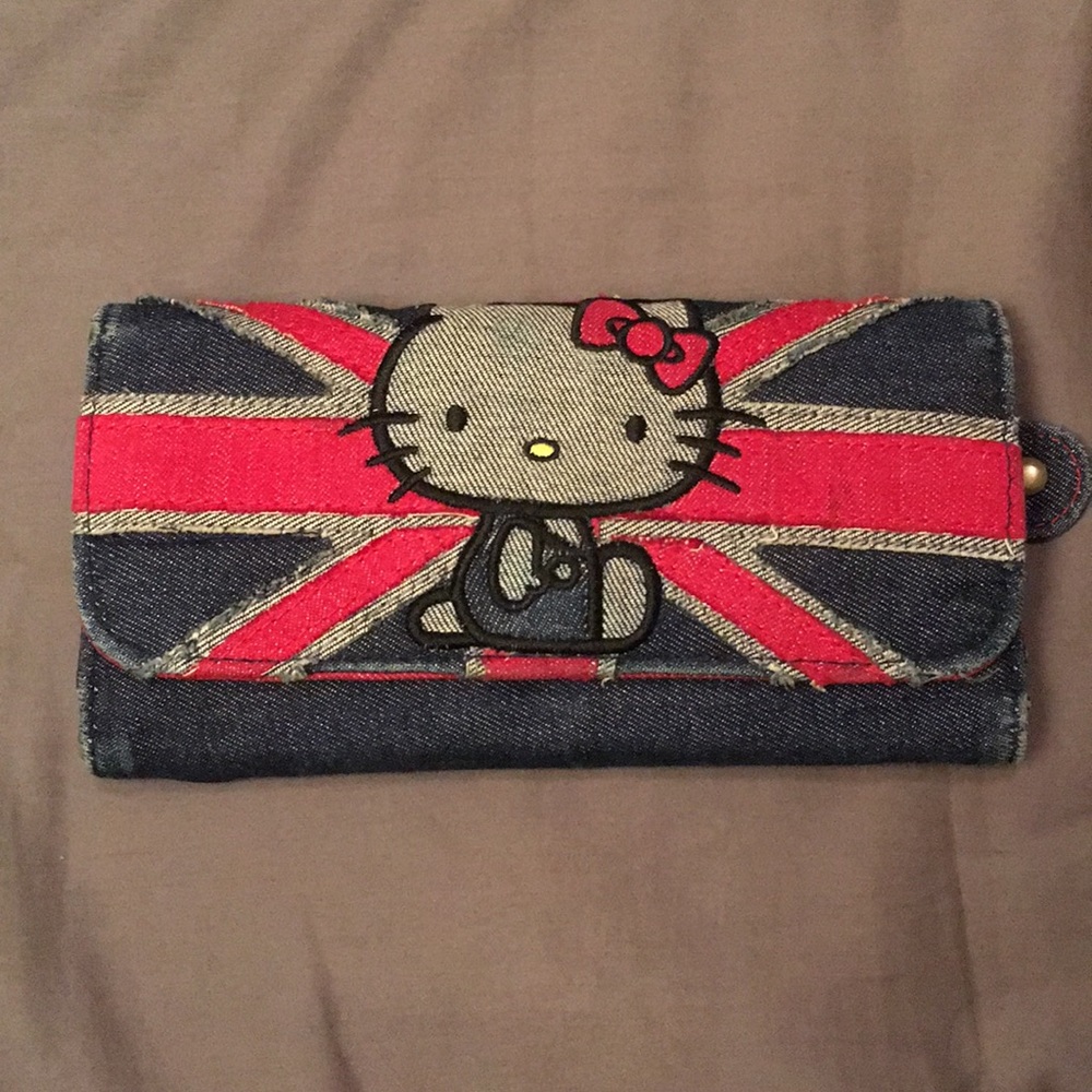 Hello Kitty Union Jack Waller